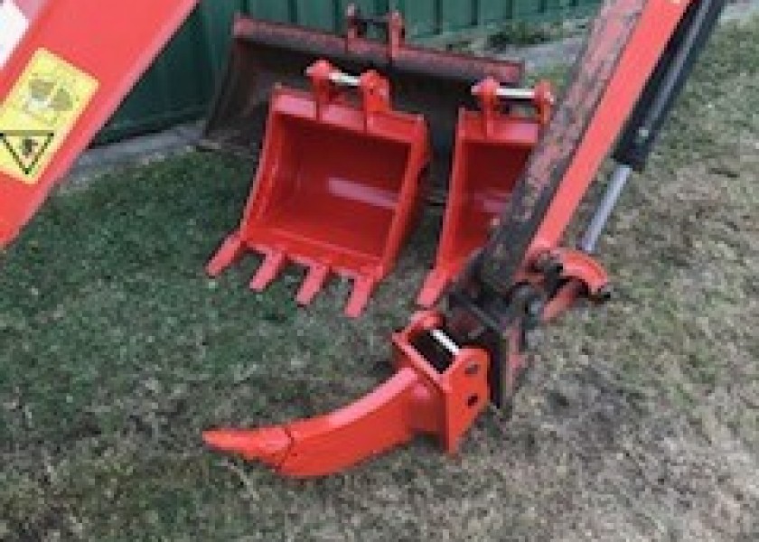 1.7t Kubota KX018 Excavator 2