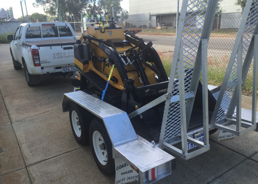 Mini Skid Steer 2