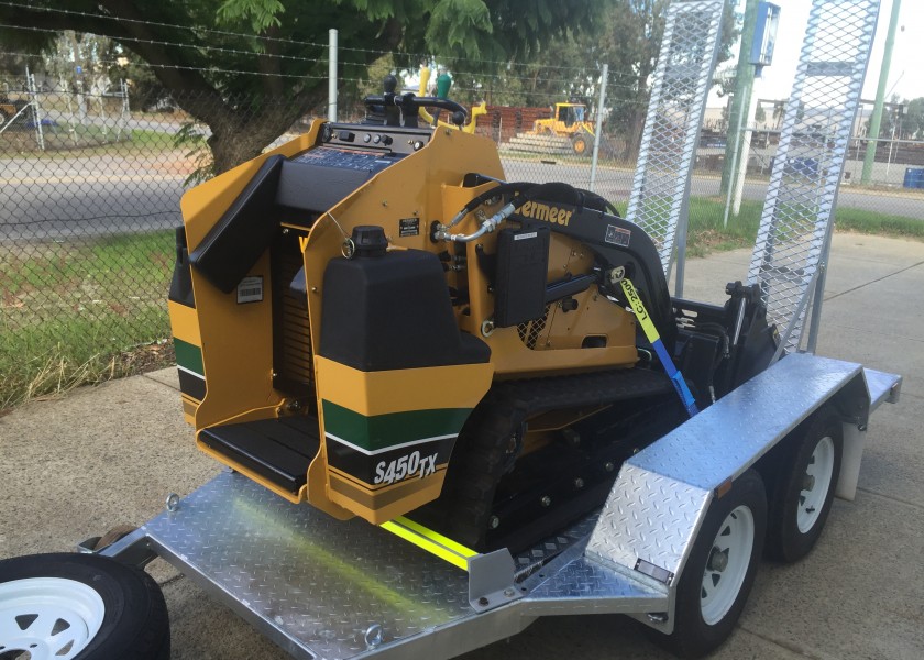 Mini Skid Steer 3