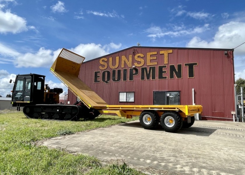 MST1500VDL Tracked Dumper 3