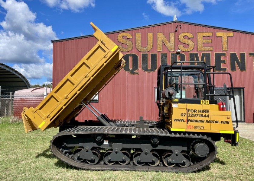 MST800VD Tracked Dumper 12