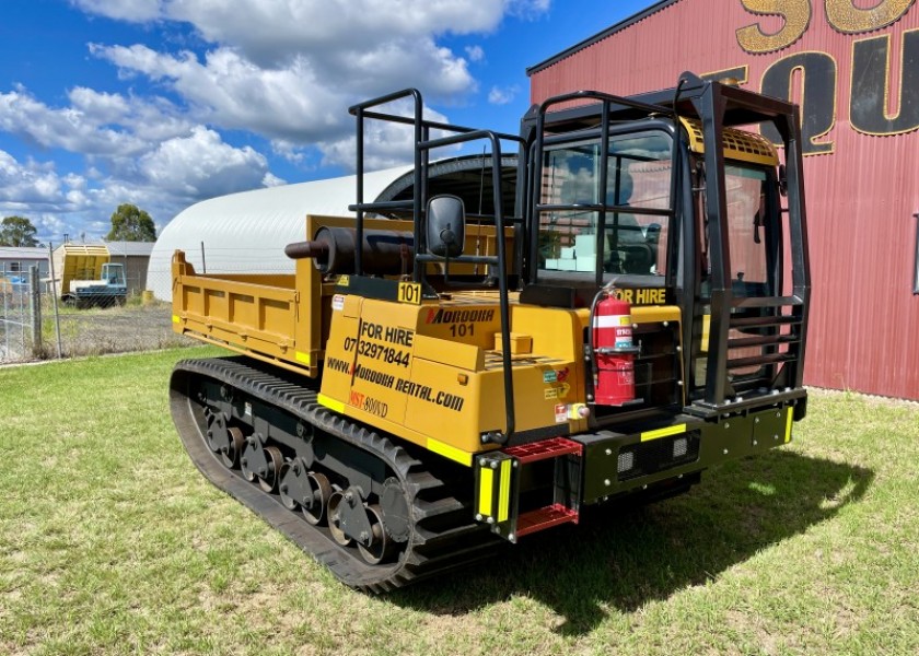 MST800VD Tracked Dumper 2