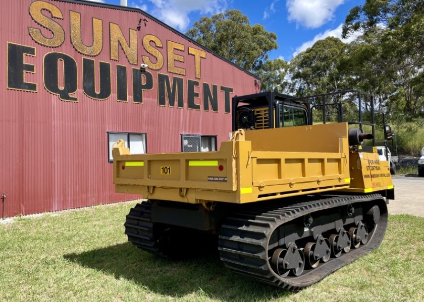 MST800VD Tracked Dumper 4