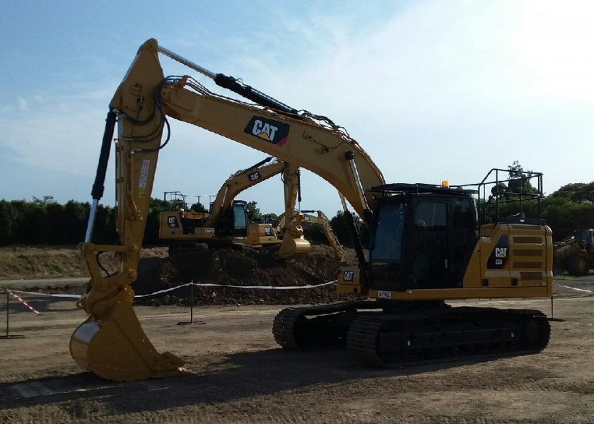 NEW 20T CAT 323 Next-Gen Excavator 4