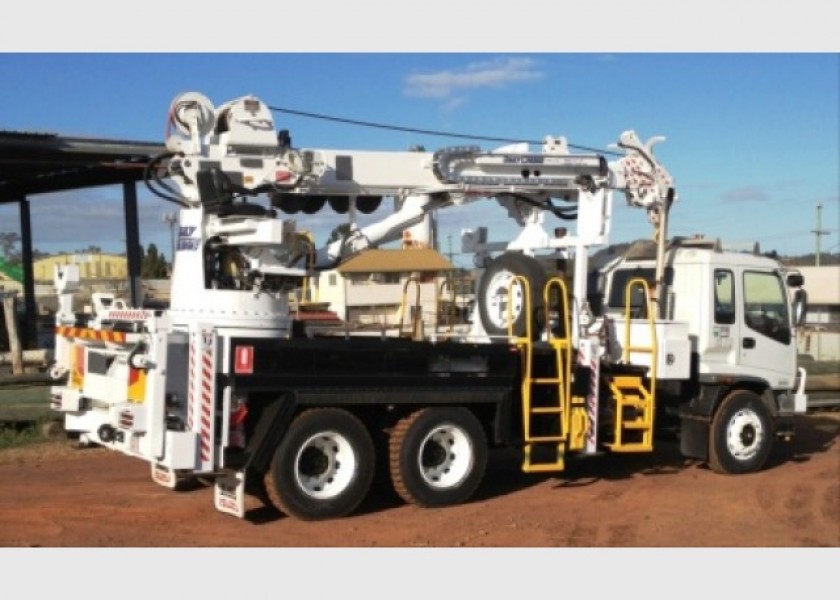 Ozzy Cranes Borer Lifter 3