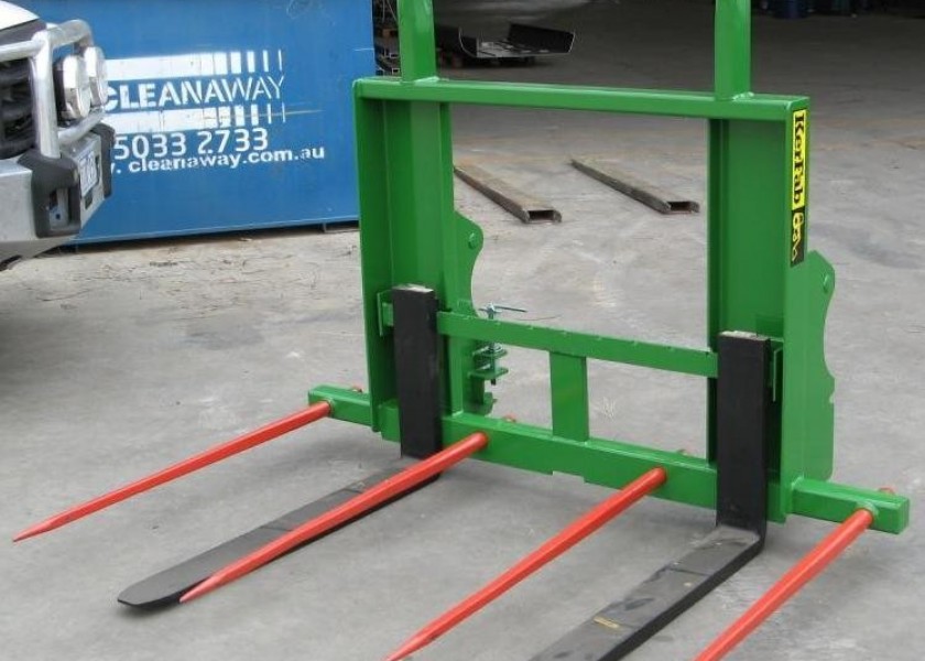 Pallet Square Bale Fork Combo 1
