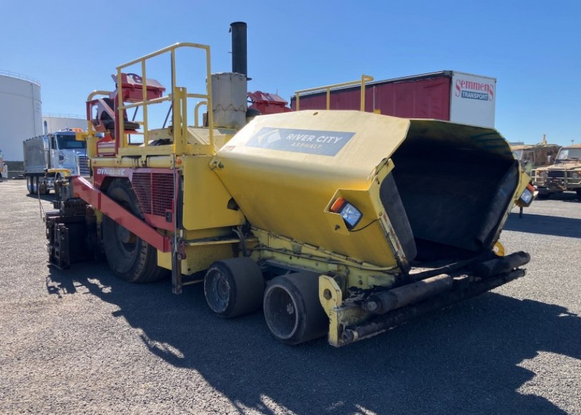 Dynapac F1000T Paver 1
