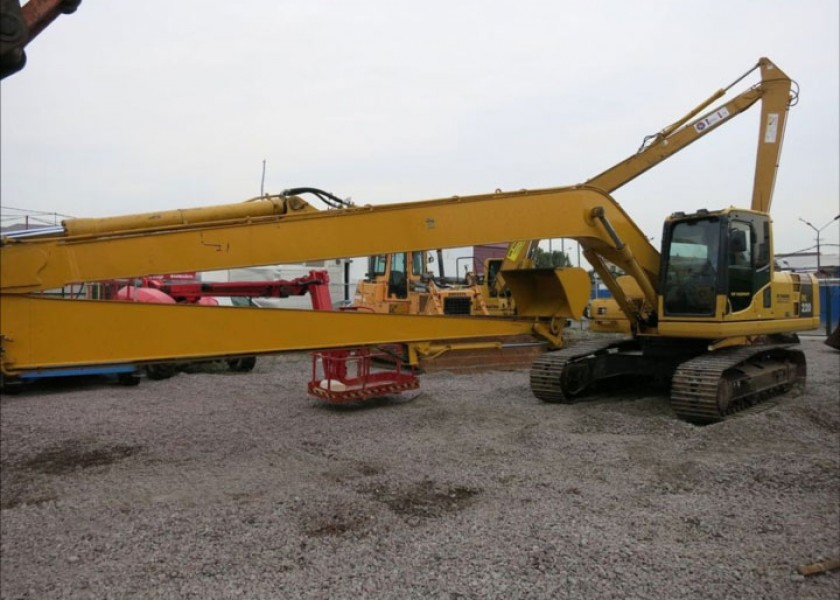 PC200 long reach Excavator with grab 1