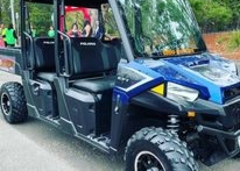 Polaris Crew 570 VIP Buggy 1