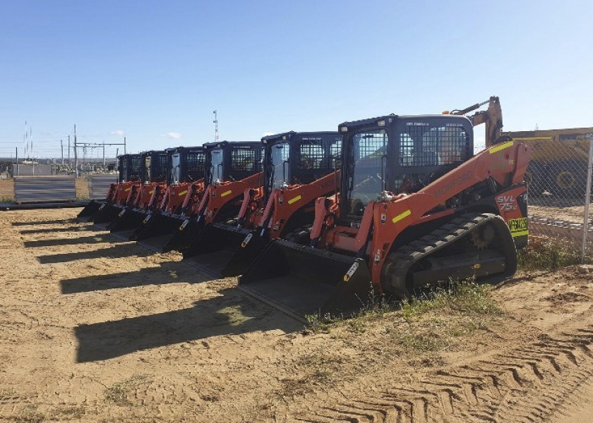 Posi Track Kubota svl75-2 1