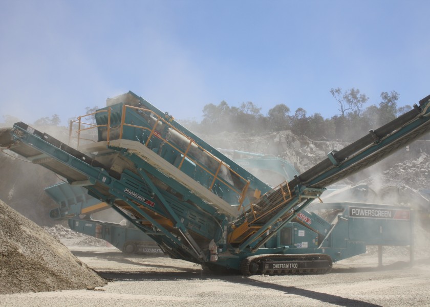 Powerscreen 1700 Cheiftan 1