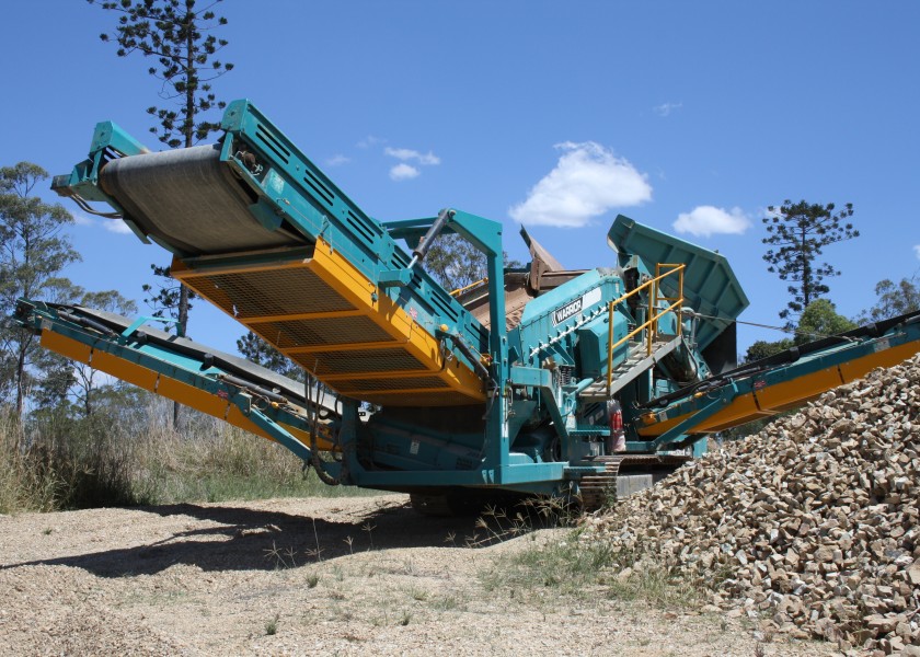 Powerscreen Warrior 1400  3