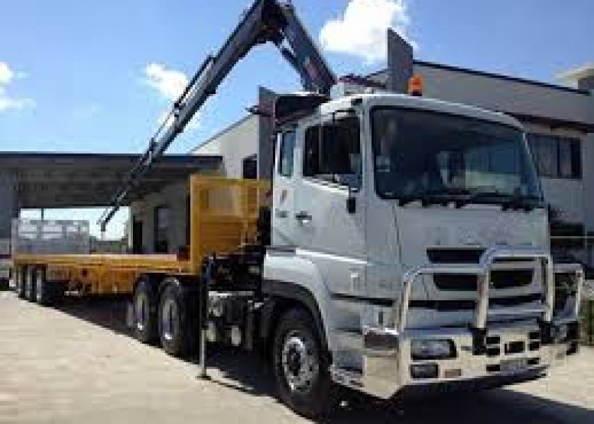 Prime Mover with Hiab Crane 1