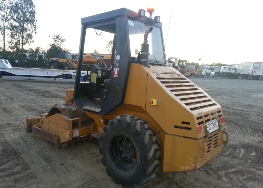 Rammax 3.4T Roller 1