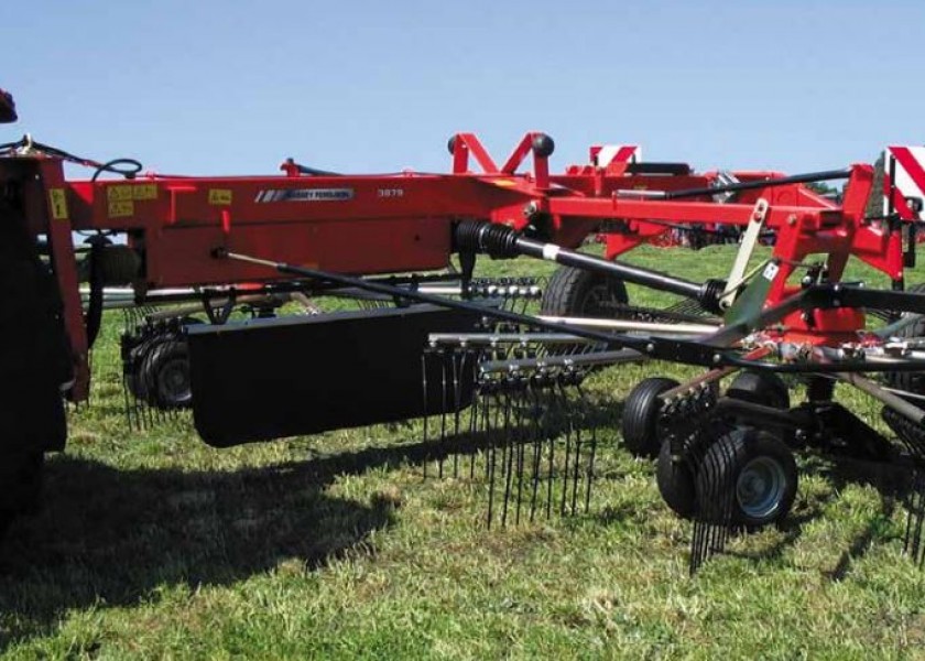 RK3814 Single-rotor Rake 1
