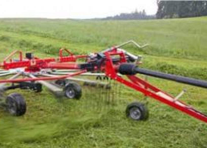 RK3814T - Drawbar Hitch Rake 1