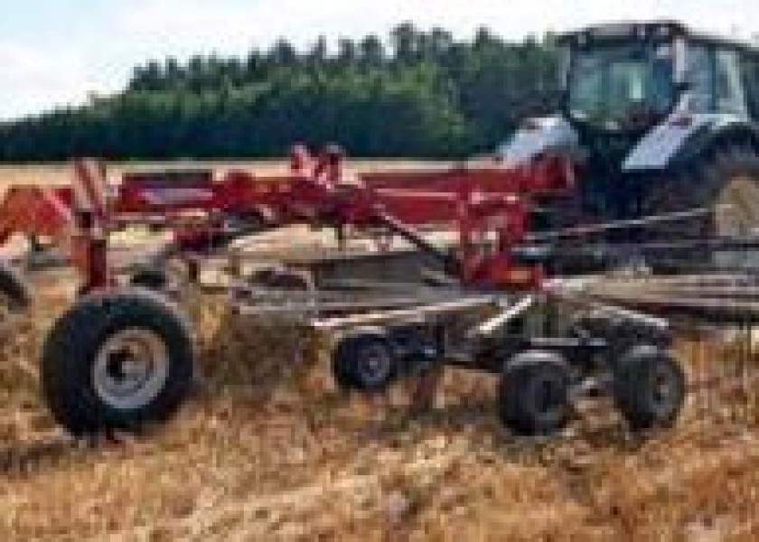 RK3879 - Two-rotor Central Rake 1