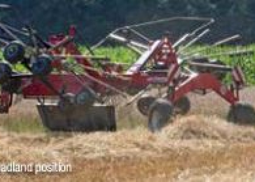 RK3879 - Two-rotor Central Rake 2