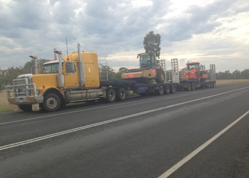 Road Train Side Tippers, Drop Deck and flat top 2