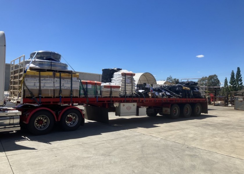Flat Top & Drop Deck Road Trains 4