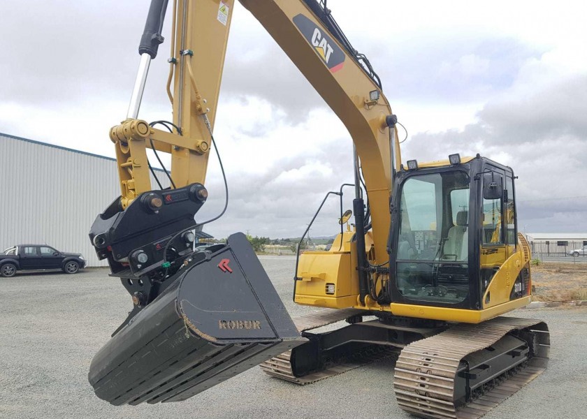 ROBUR Tilt bucket 3