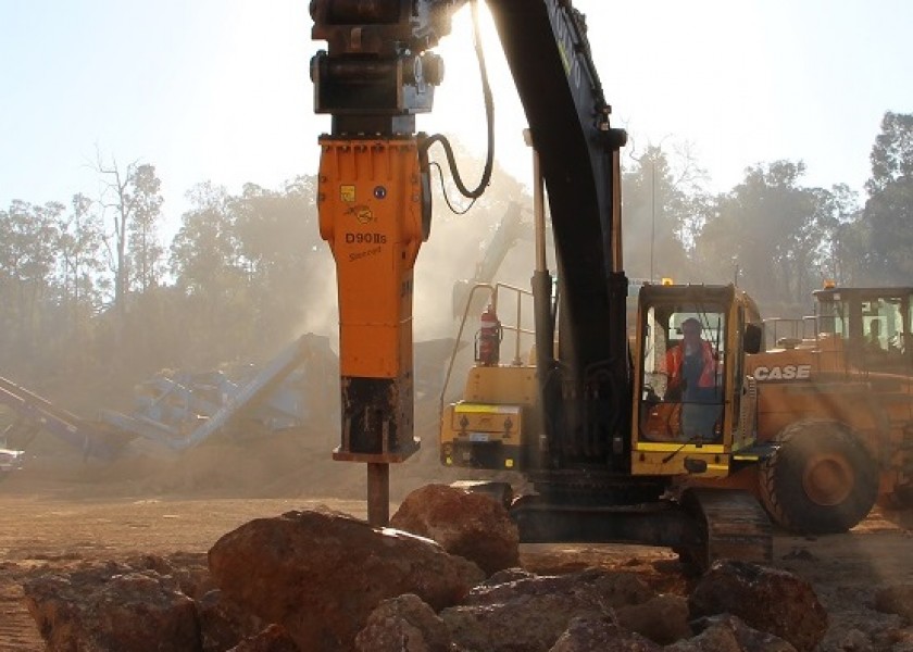 Rockbreakers to suit machines weighing 2 - 90 tonne 6