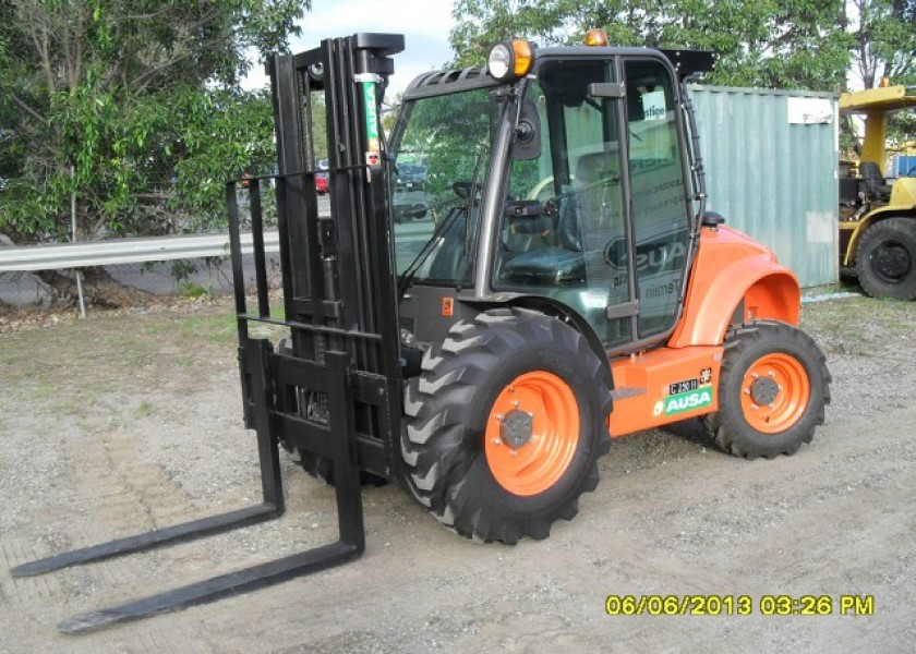 Rough Terrain Forklift 1