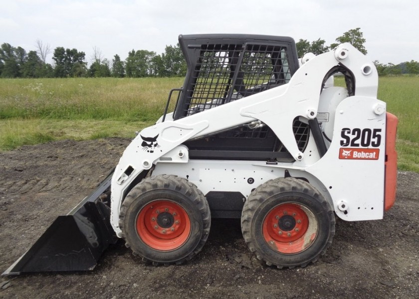 S205 Wheeled Bobcat 1