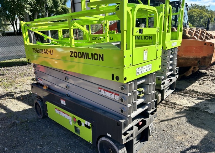 Scissor lift 1