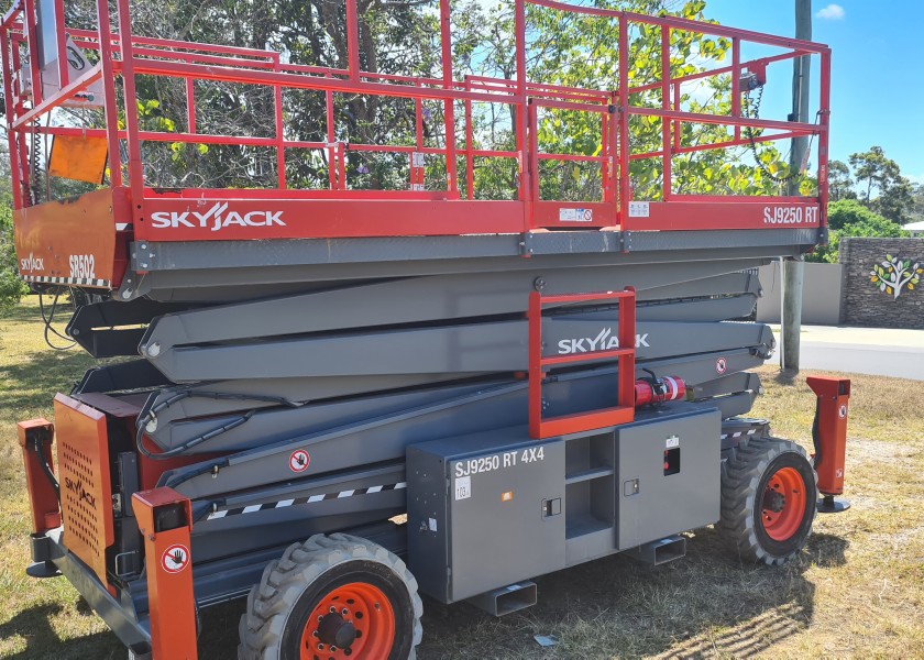 Scissor lifts 1