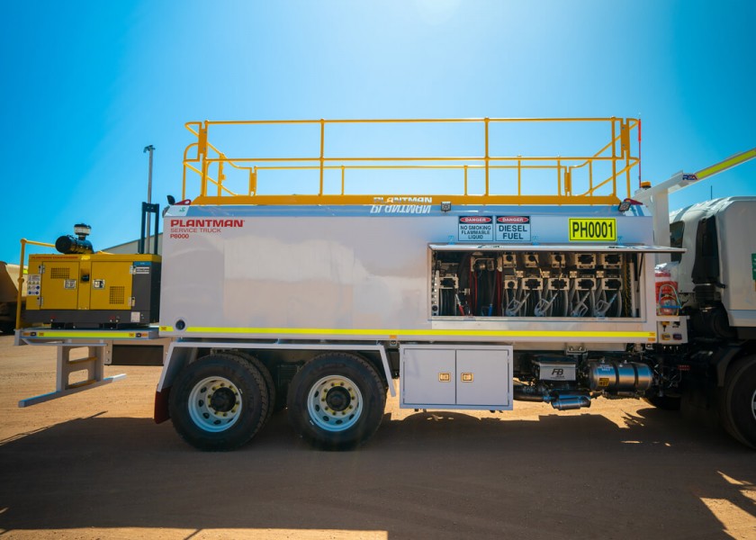 8000L 6x4 Service Truck - mine spec 9