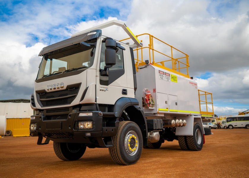 3500L 4x4 Service Truck - mine spec 1