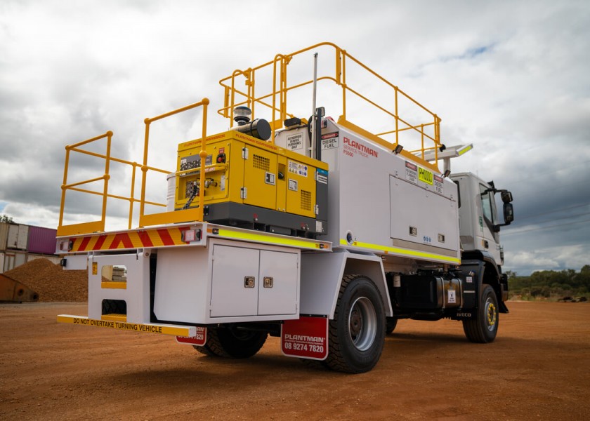 3500L 4x4 Service Truck - mine spec 6