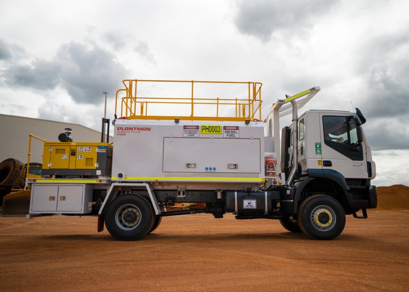 3500L 4x4 Service Truck - mine spec 7