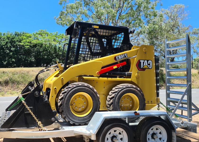 51HP Skid Steer CAT 216B3 1