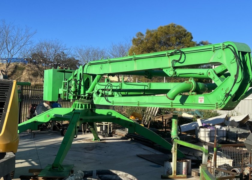 18m Spider Boom 1
