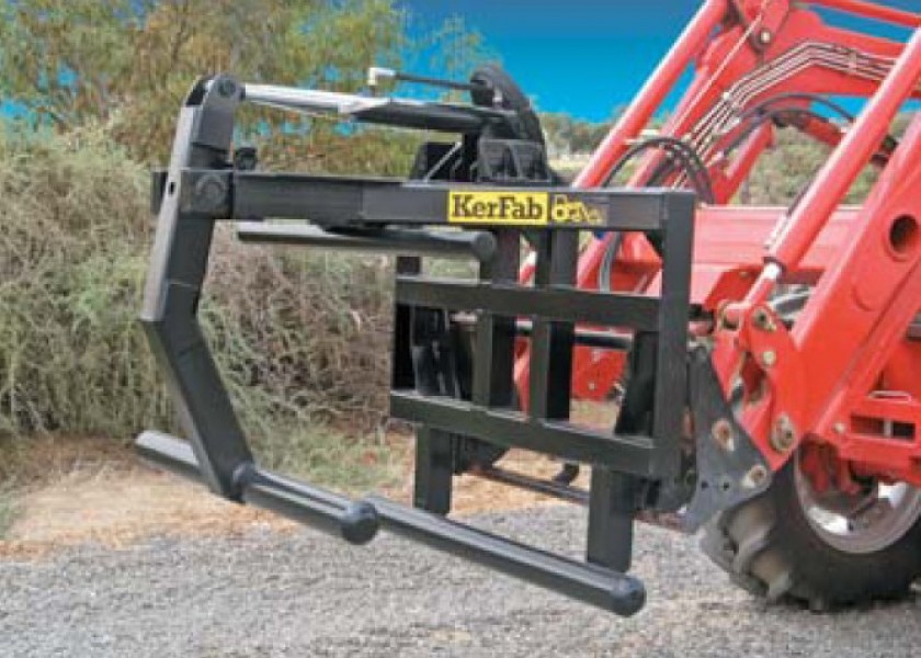 Square Wrapped Bale Clamp 1