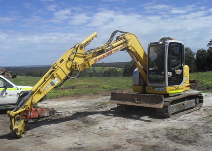 Sumitomo 8.5T Excavator 1