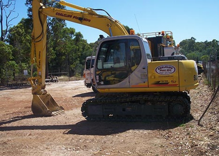 Sumitomo Shizo-3 12T Excavator 2