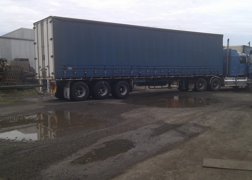 Tautliner Trailers 1