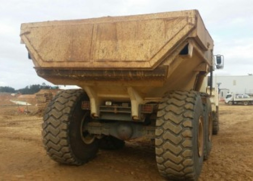 Terex articulated moxy 4