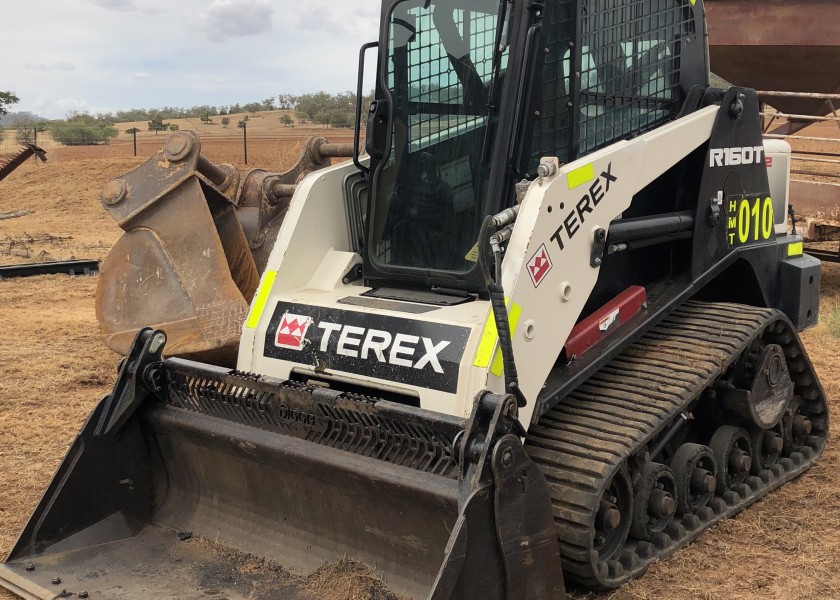 50HP Terex R160T Track Loader 6