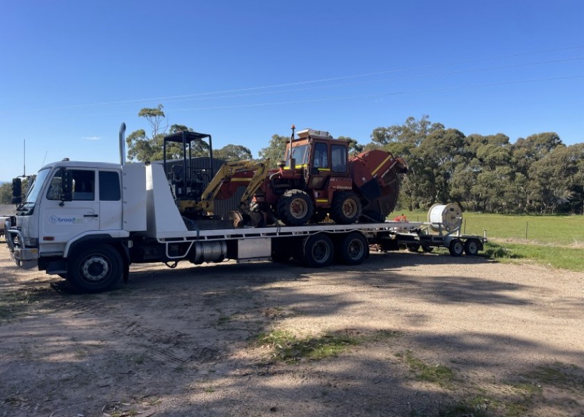12T Tilt tray truck 1