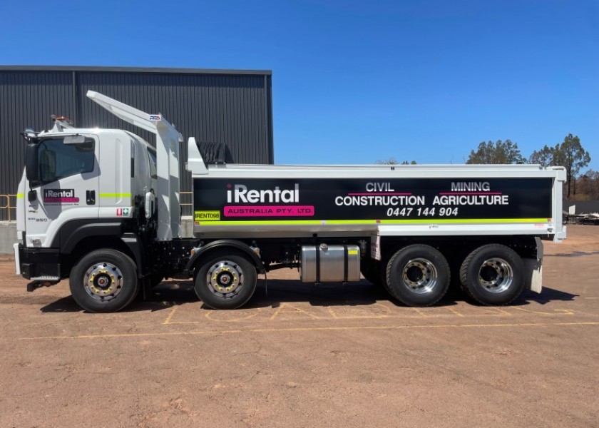 Tipper Truck 8x4 - mine spec 1