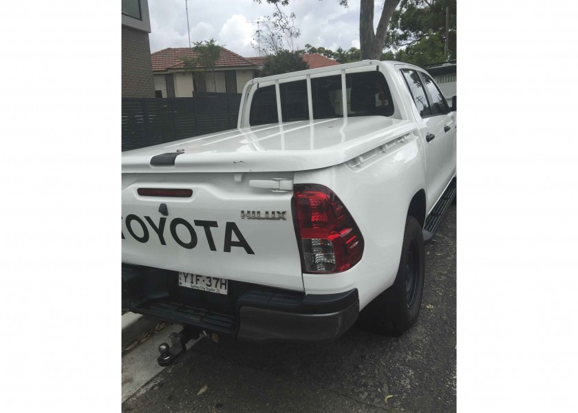 Toyota Hilux Dual Cab 4x4 3