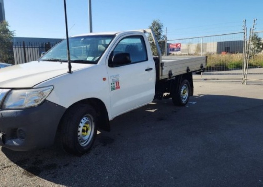 Toyota Hilux Workmate 2015-duplicate 3