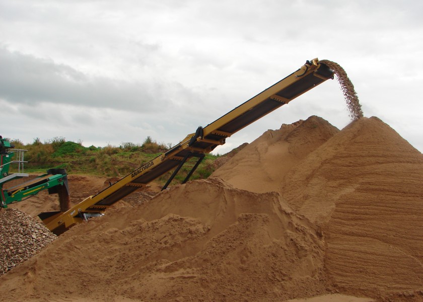 TR50 Tracked Conveyor 2