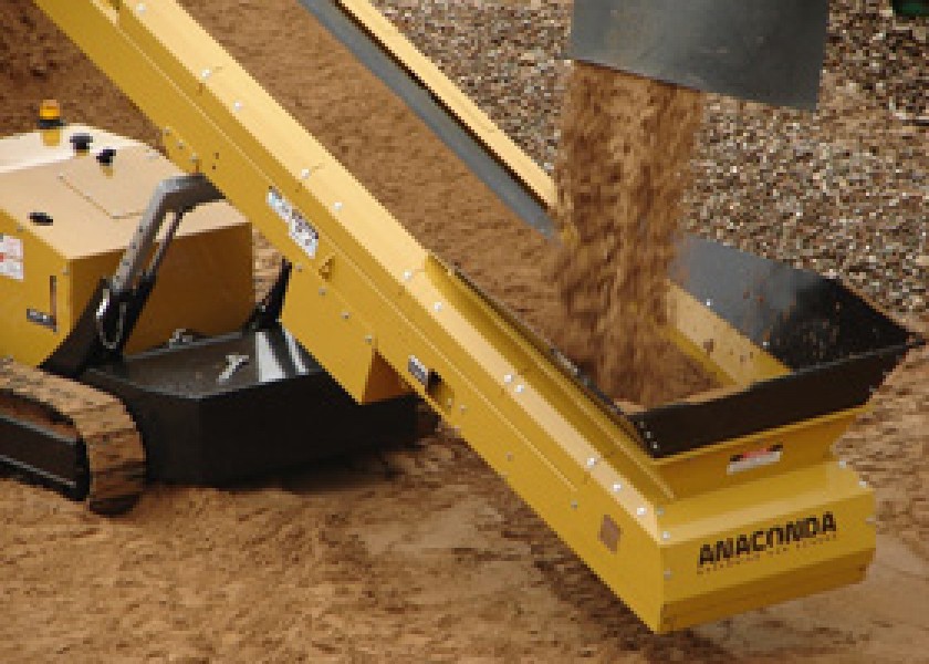 TR75 Tracked Conveyor 2