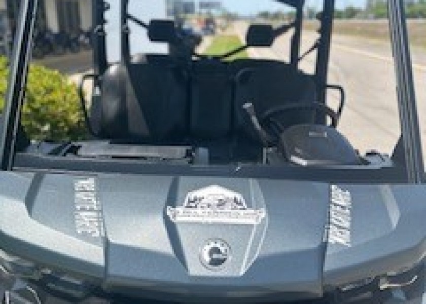 Tracked ATV Buggy Canam Defender 14