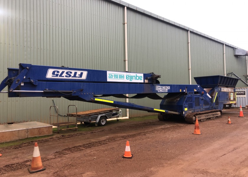 Tracked Feeder Stacker 1